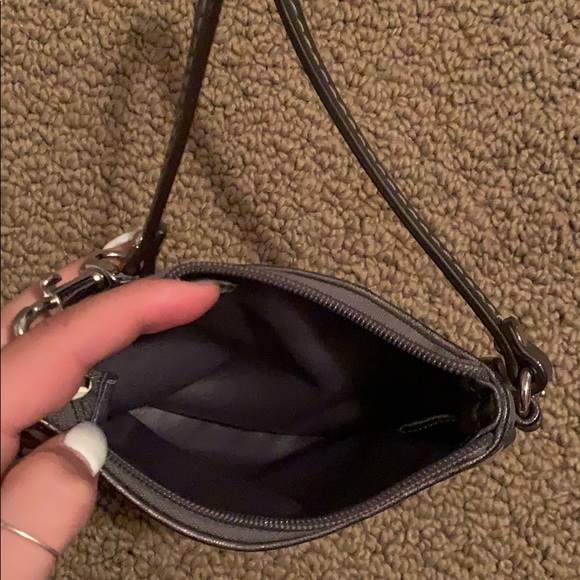 wristlet - Picture 4 of 4